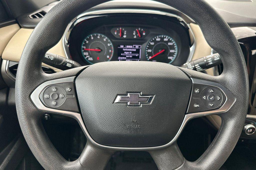 used 2023 Chevrolet Traverse car, priced at $23,499