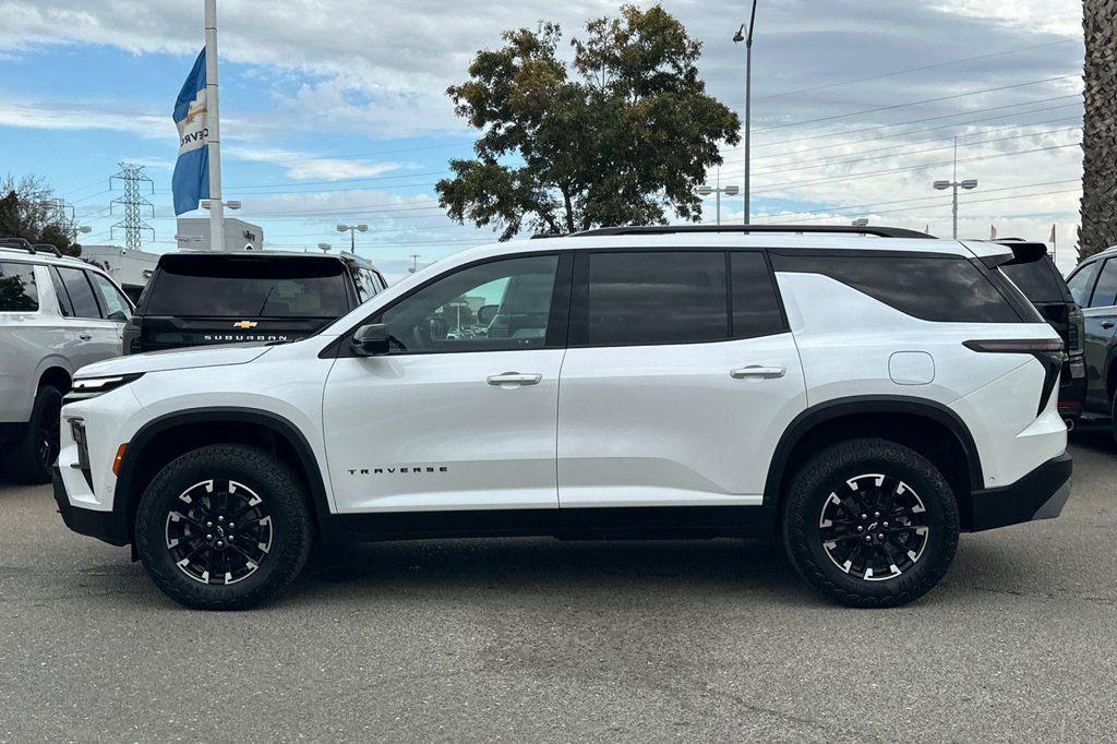 used 2024 Chevrolet Traverse car, priced at $46,999