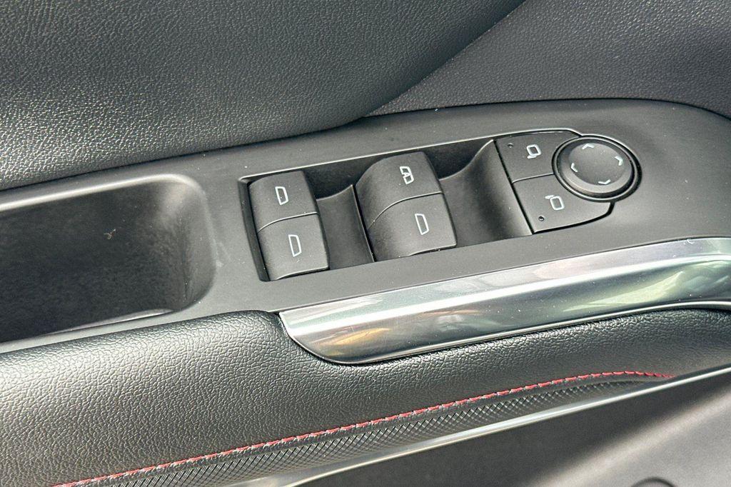 used 2024 Chevrolet Traverse car, priced at $46,999