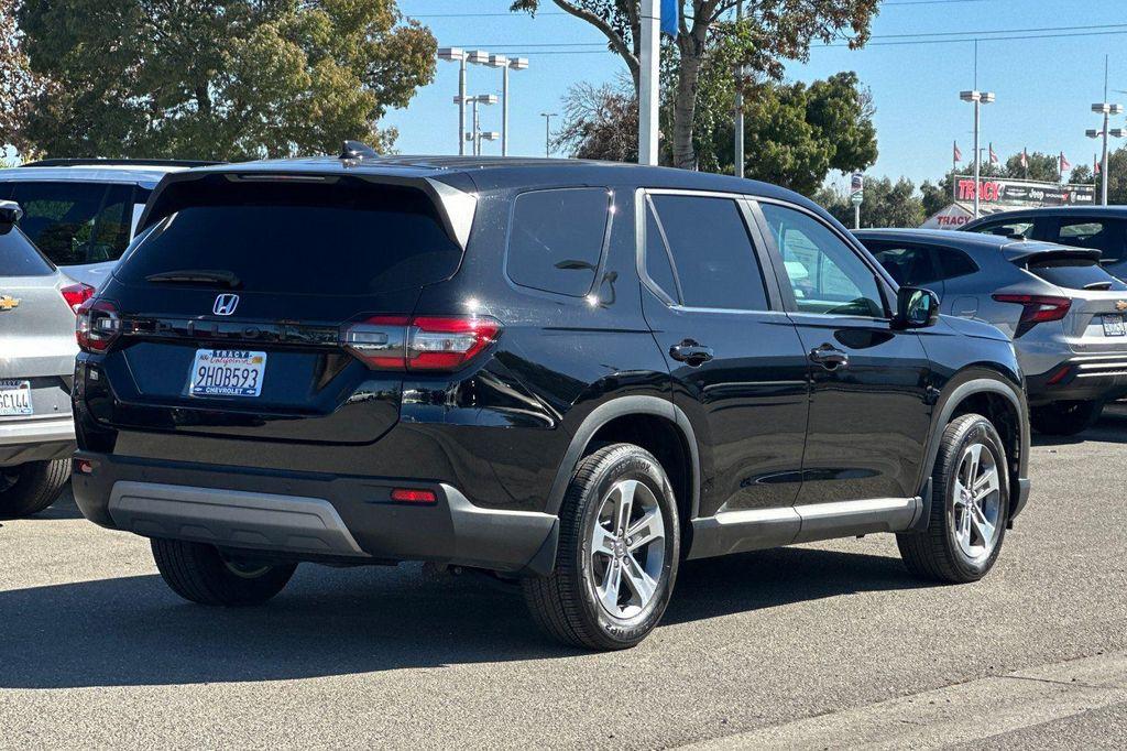 used 2023 Honda Pilot car, priced at $34,886