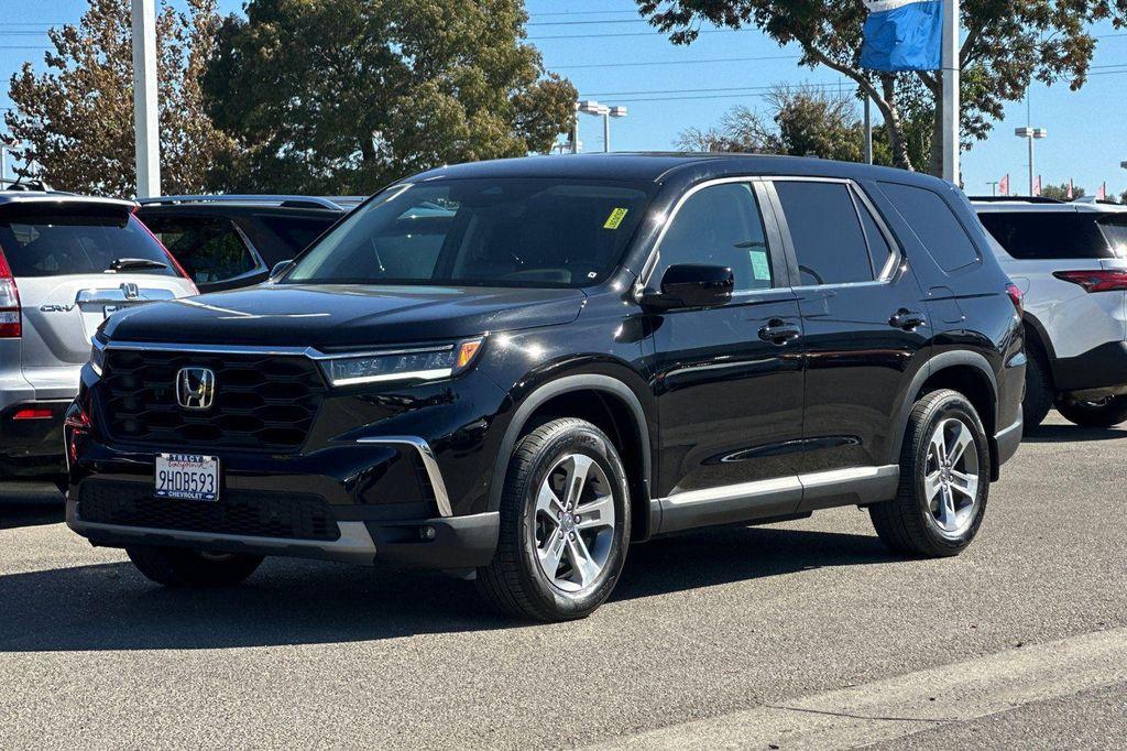 used 2023 Honda Pilot car, priced at $34,886