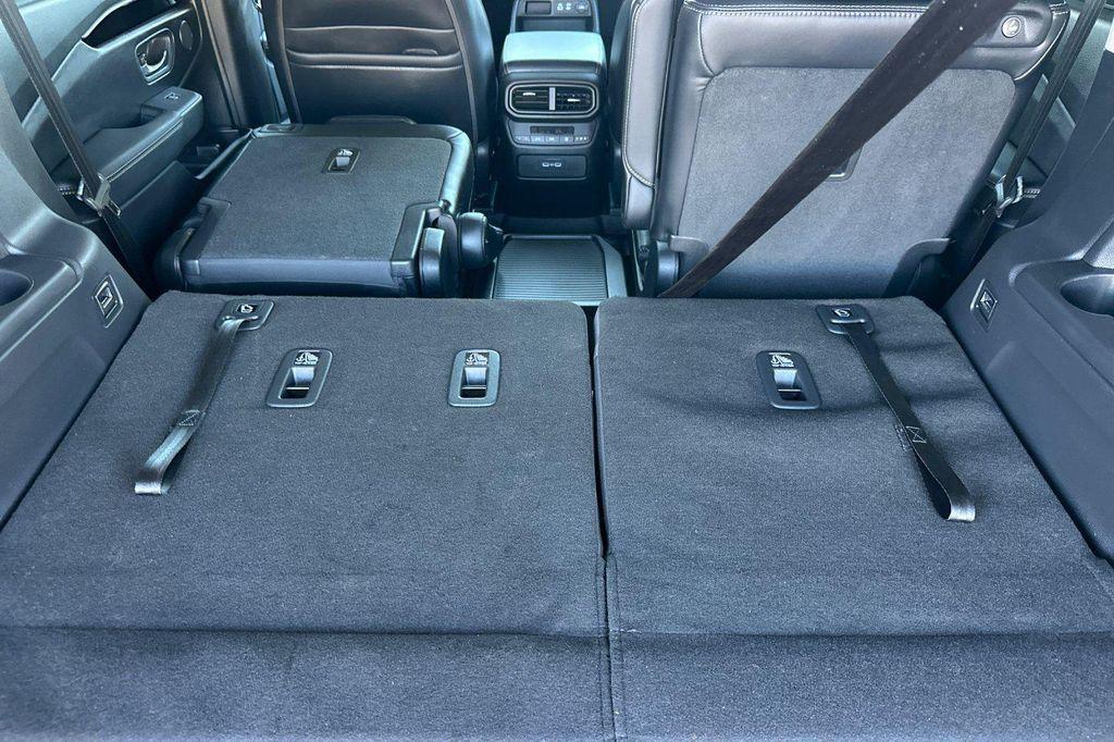 used 2023 Honda Pilot car, priced at $34,886