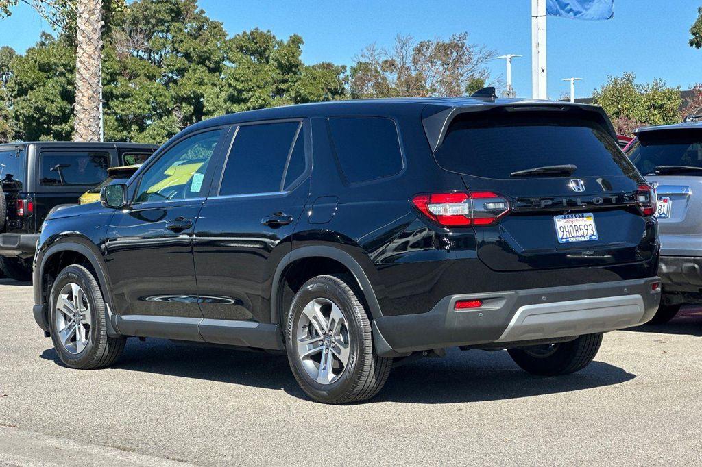 used 2023 Honda Pilot car, priced at $34,886