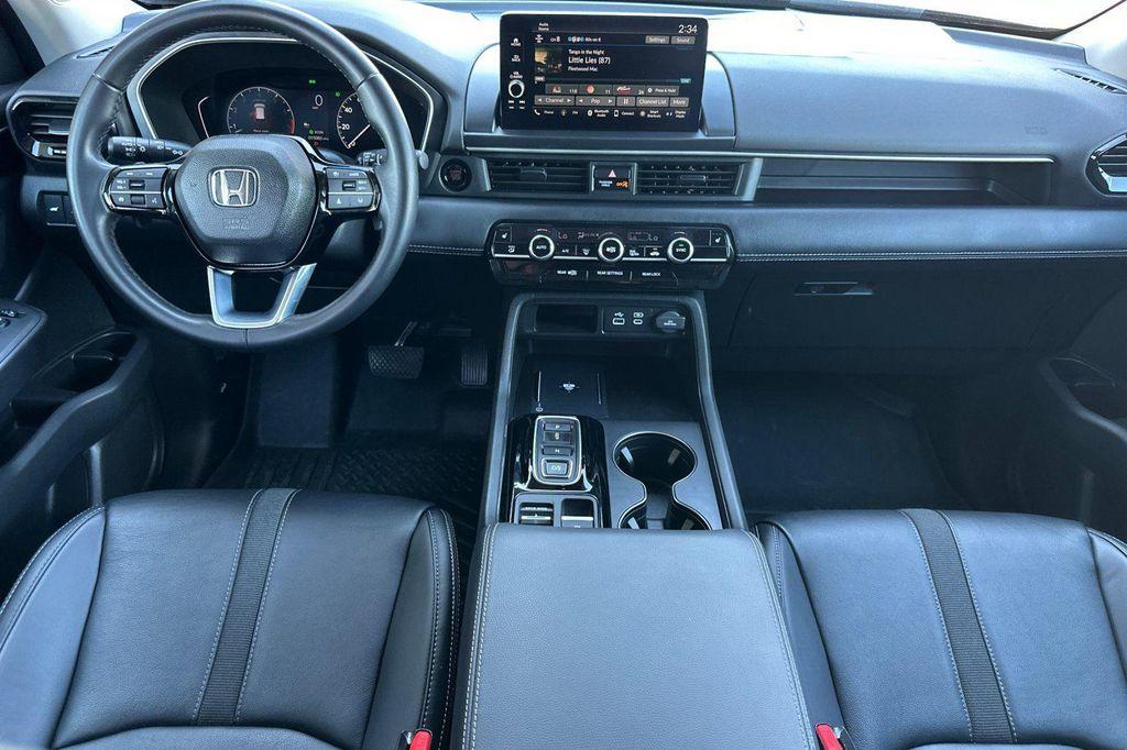 used 2023 Honda Pilot car, priced at $34,886