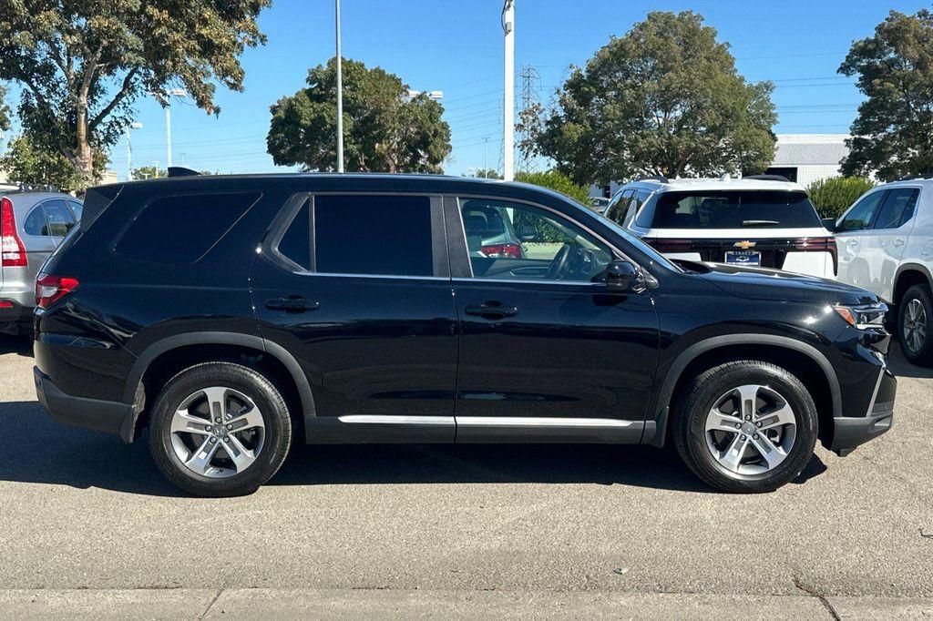 used 2023 Honda Pilot car, priced at $34,886