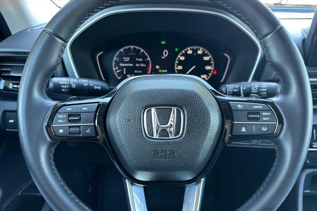 used 2023 Honda Pilot car, priced at $34,886