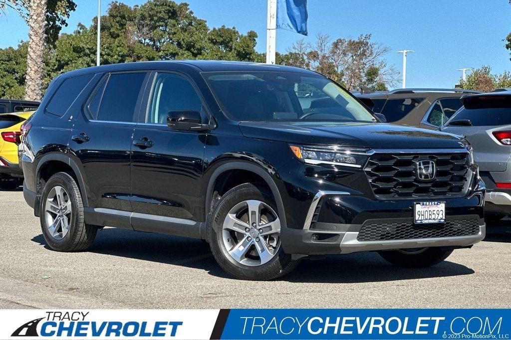 used 2023 Honda Pilot car, priced at $34,886