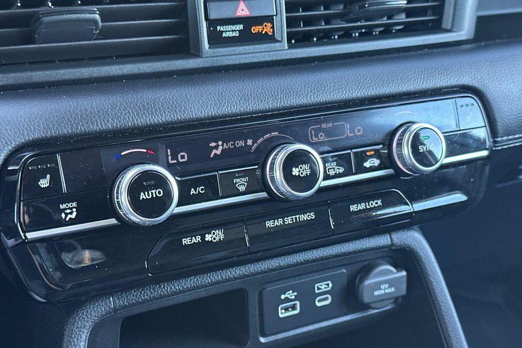 used 2023 Honda Pilot car, priced at $34,886