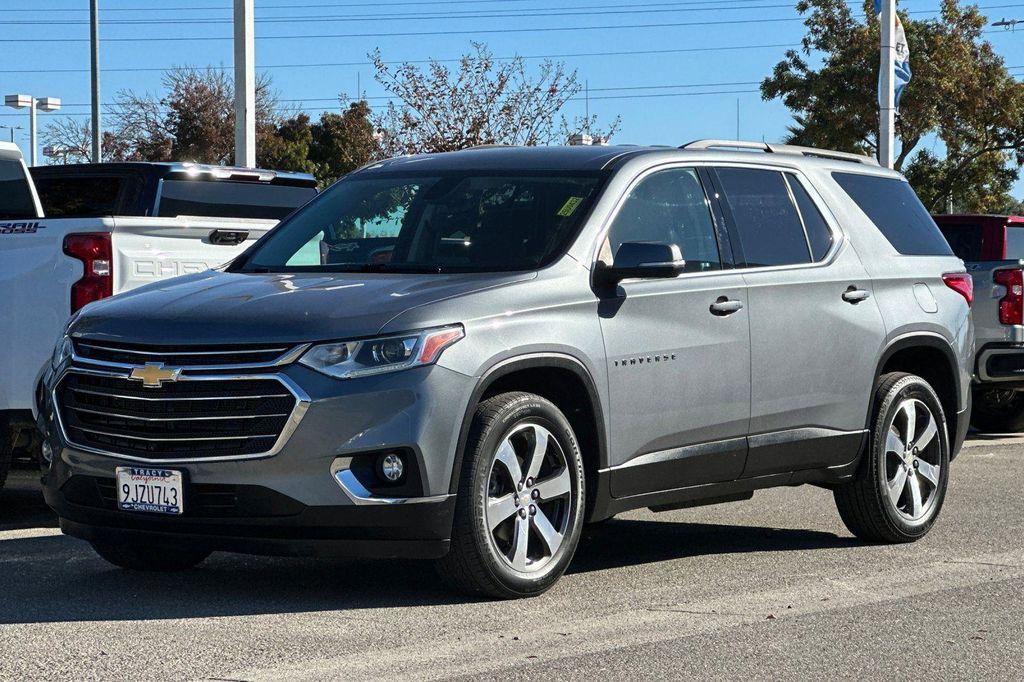 used 2021 Chevrolet Traverse car, priced at $18,999