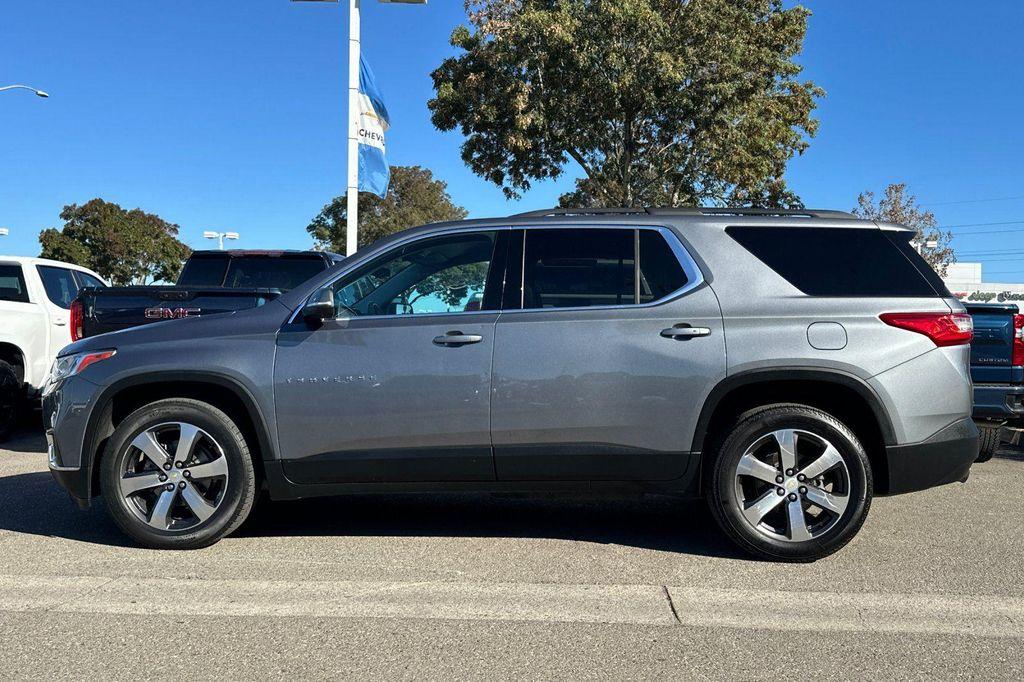 used 2021 Chevrolet Traverse car, priced at $18,999