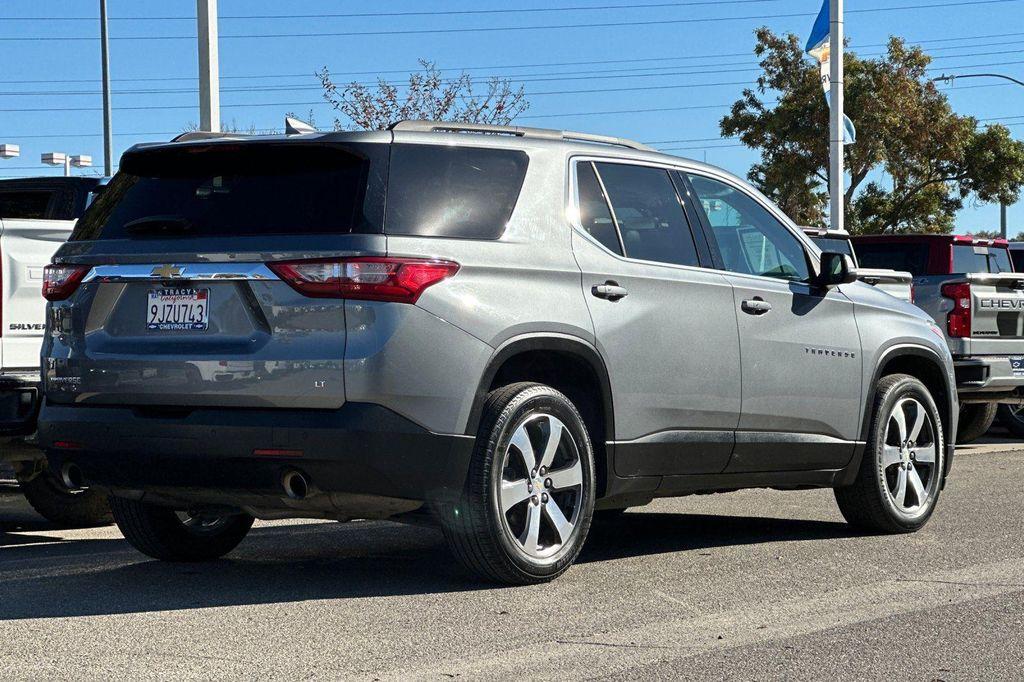used 2021 Chevrolet Traverse car, priced at $18,999