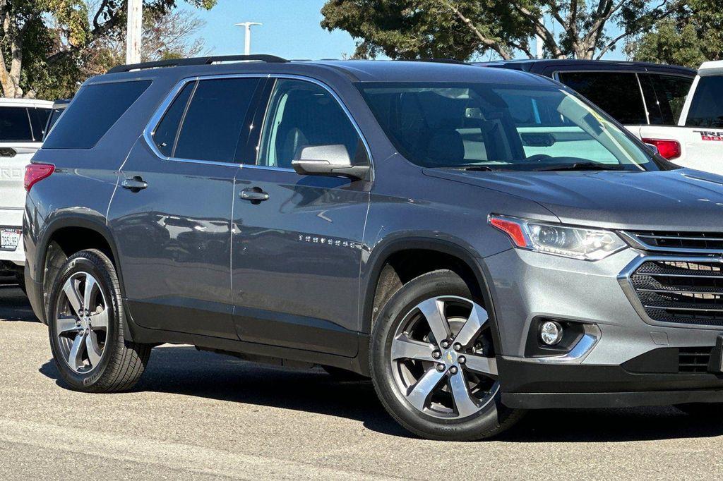 used 2021 Chevrolet Traverse car, priced at $18,999