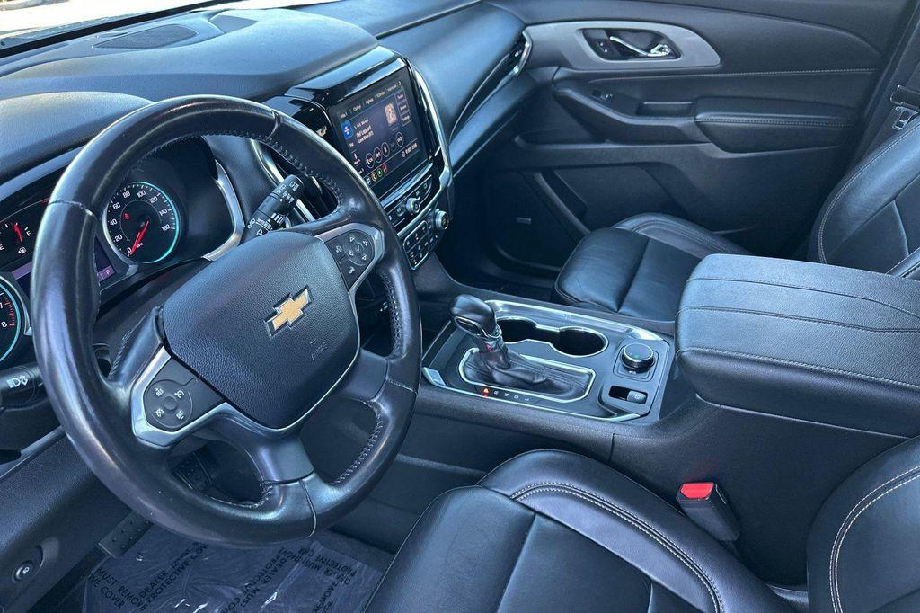 used 2021 Chevrolet Traverse car, priced at $18,999