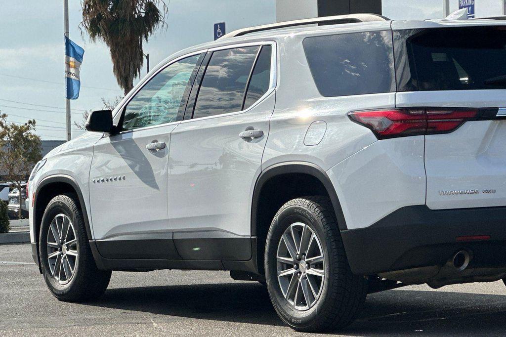 used 2023 Chevrolet Traverse car, priced at $29,799