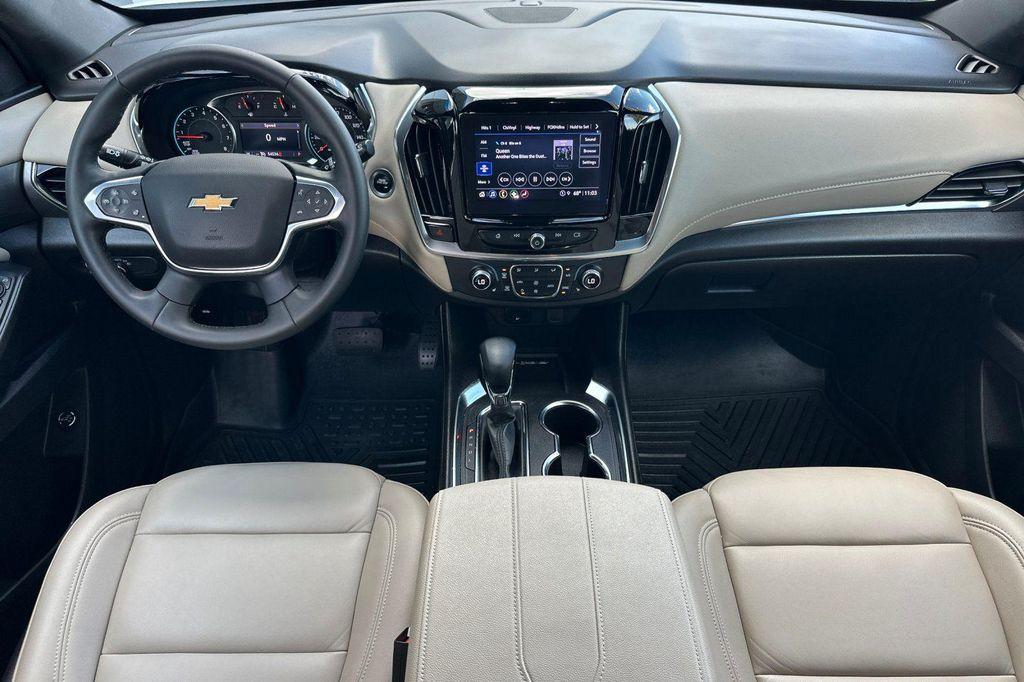used 2023 Chevrolet Traverse car, priced at $29,799