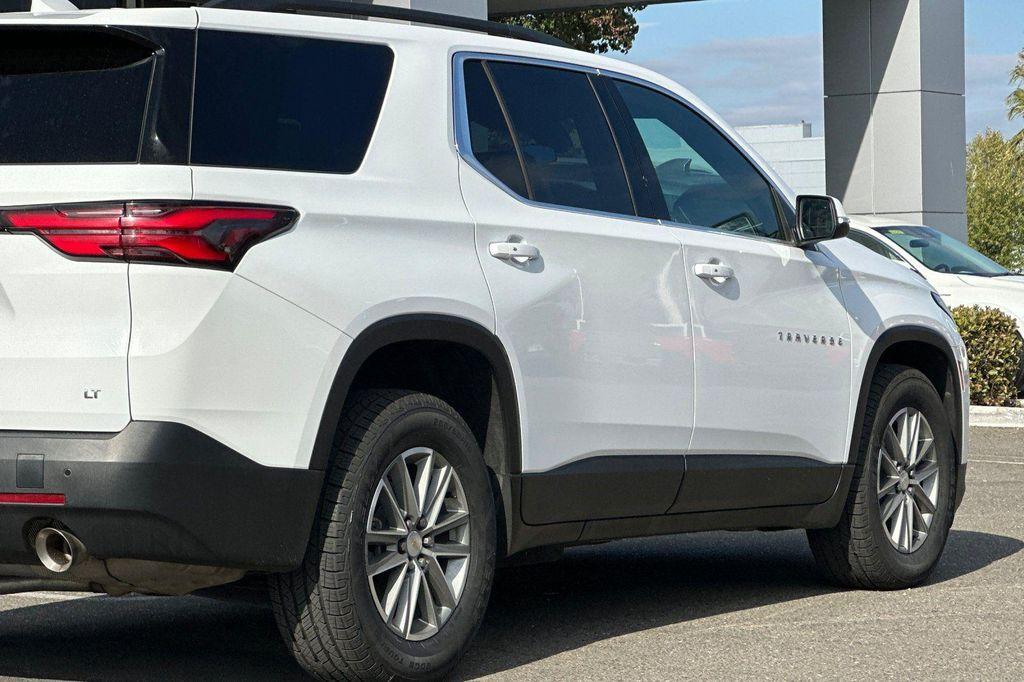 used 2023 Chevrolet Traverse car, priced at $29,799