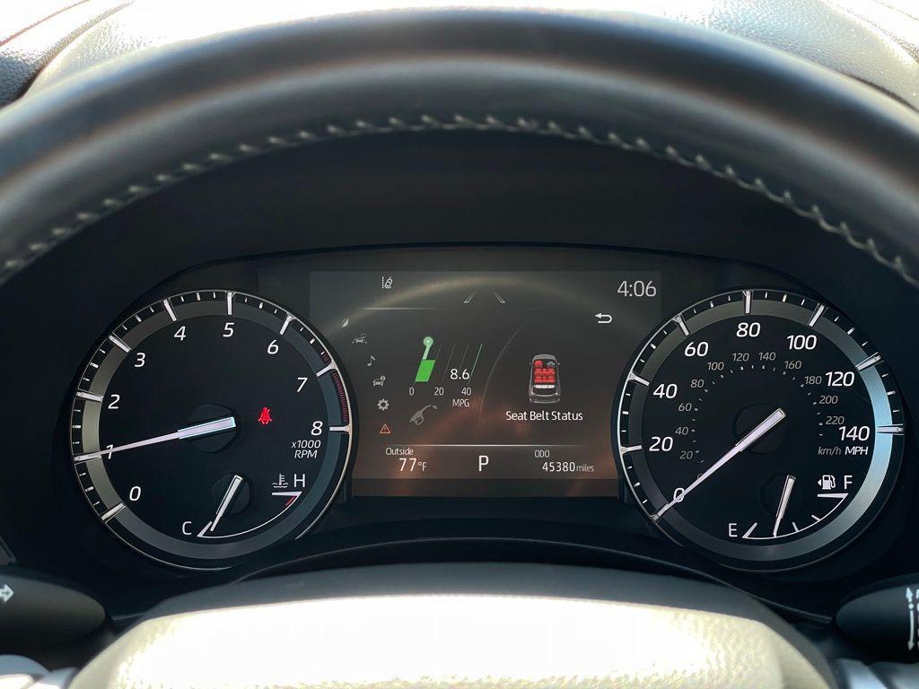 used 2021 Toyota Highlander car, priced at $32,980