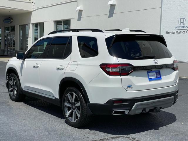 used 2023 Honda Pilot car, priced at $43,980