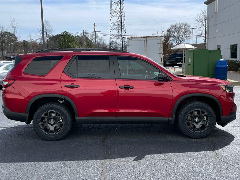 new 2025 Honda Pilot car, priced at $51,830