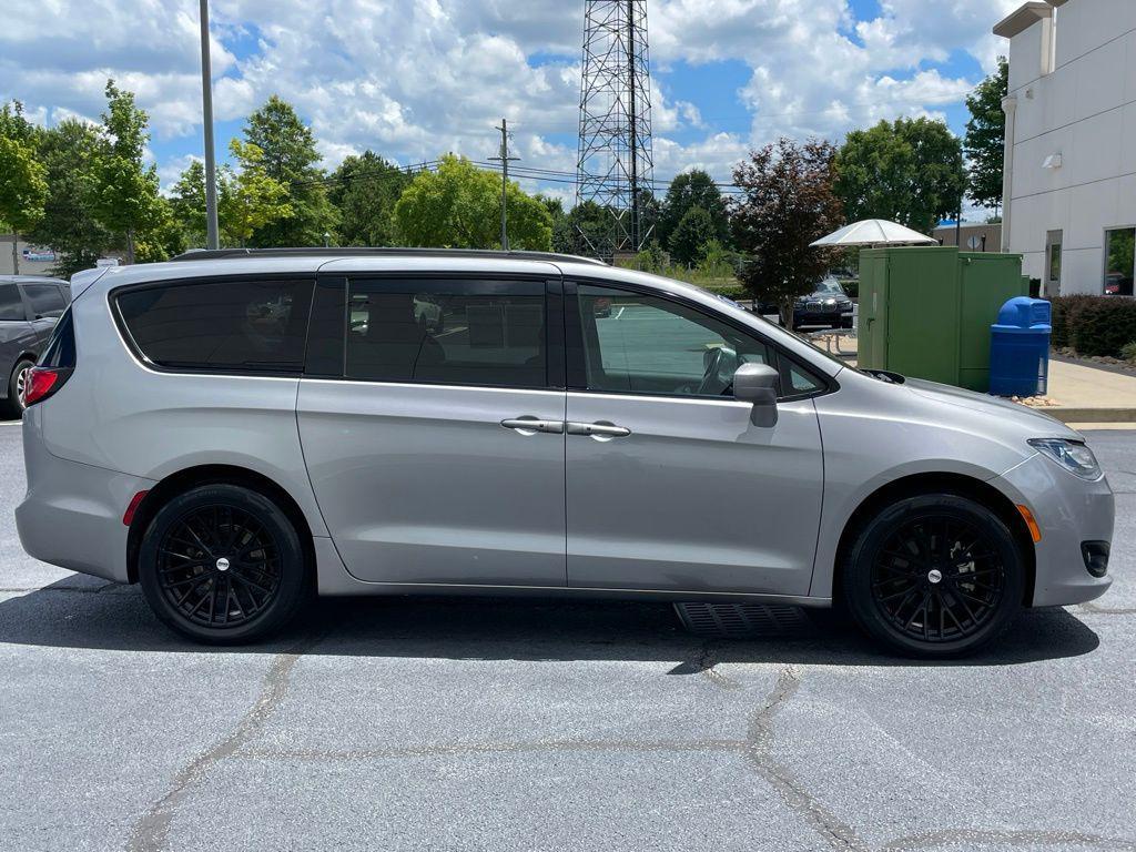 used 2018 Chrysler Pacifica car, priced at $11,980