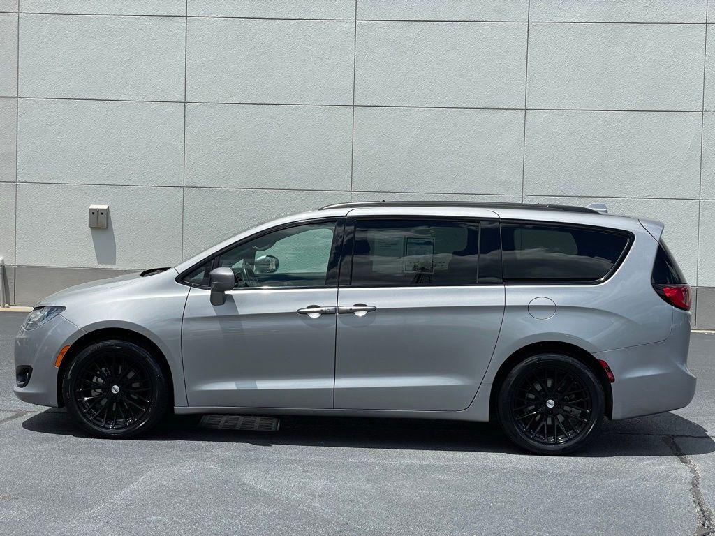 used 2018 Chrysler Pacifica car, priced at $11,980