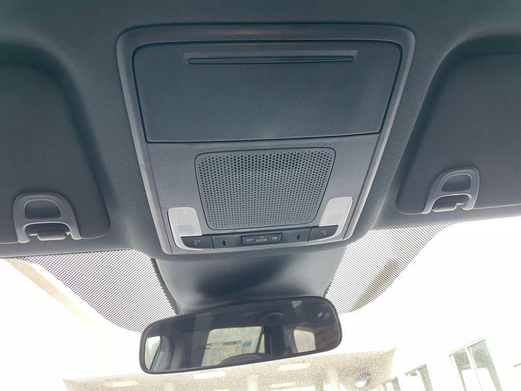 new 2025 Honda Pilot car, priced at $44,980