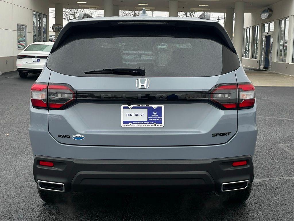 new 2025 Honda Pilot car, priced at $44,980