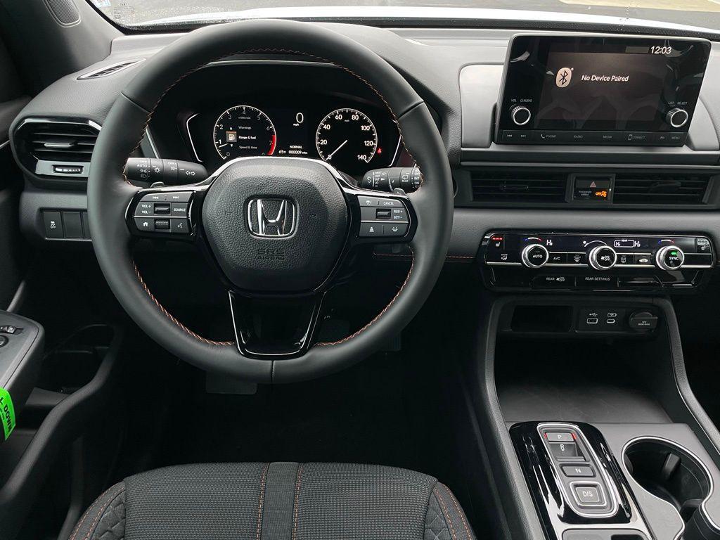 new 2025 Honda Pilot car, priced at $44,980
