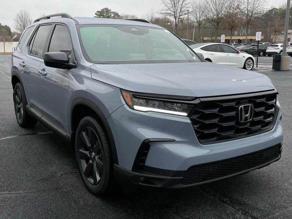 new 2025 Honda Pilot car, priced at $44,980