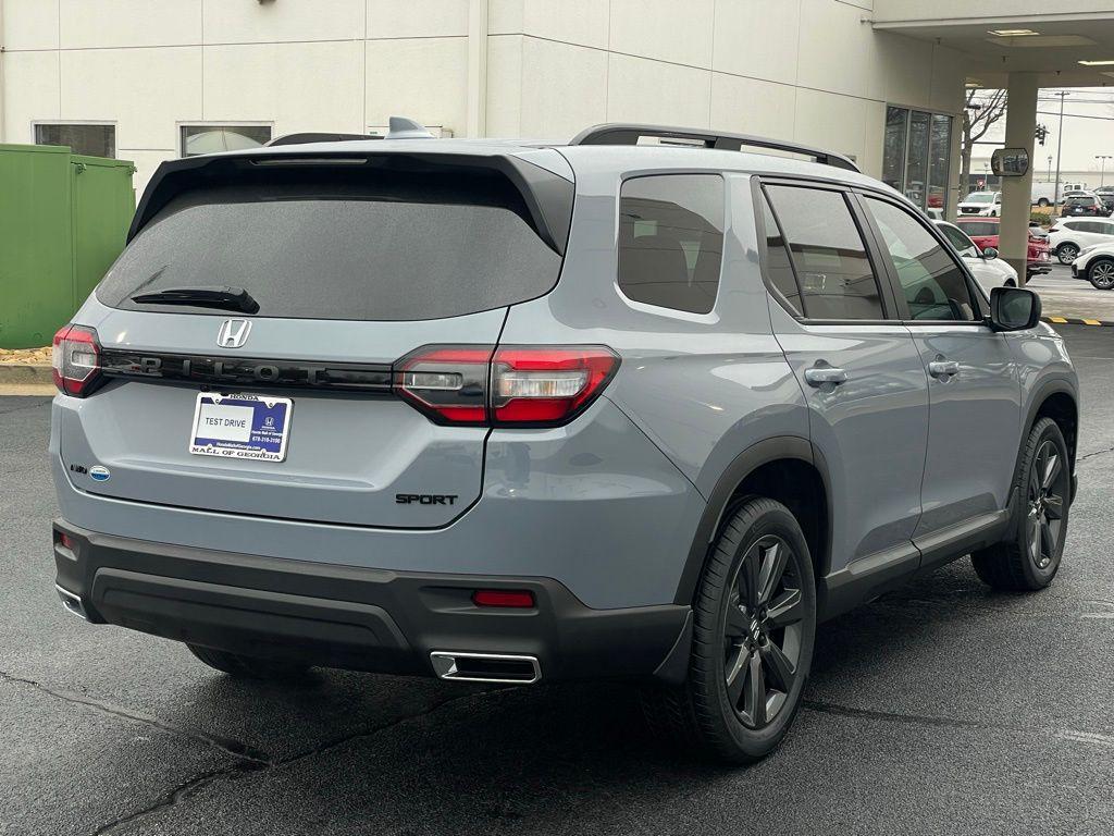 new 2025 Honda Pilot car, priced at $44,980