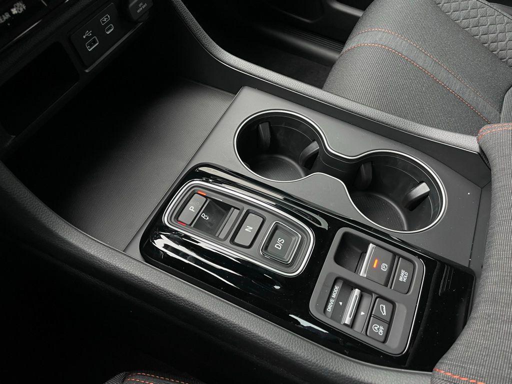 new 2025 Honda Pilot car, priced at $44,980