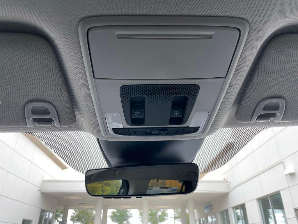 new 2025 Honda Pilot car, priced at $51,095