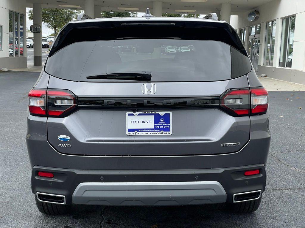 new 2025 Honda Pilot car, priced at $51,095