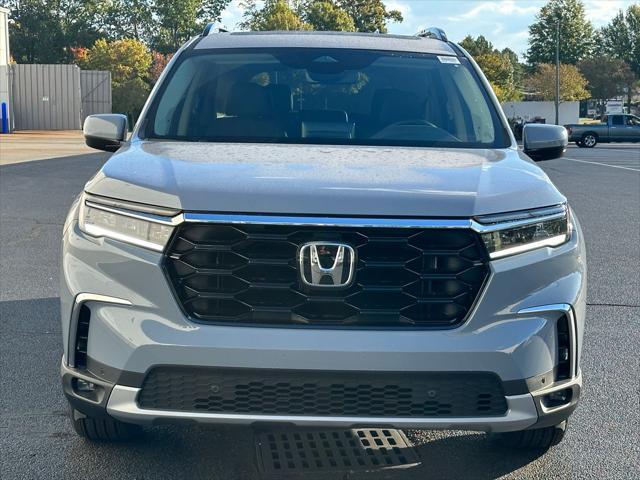 new 2025 Honda Pilot car, priced at $49,350