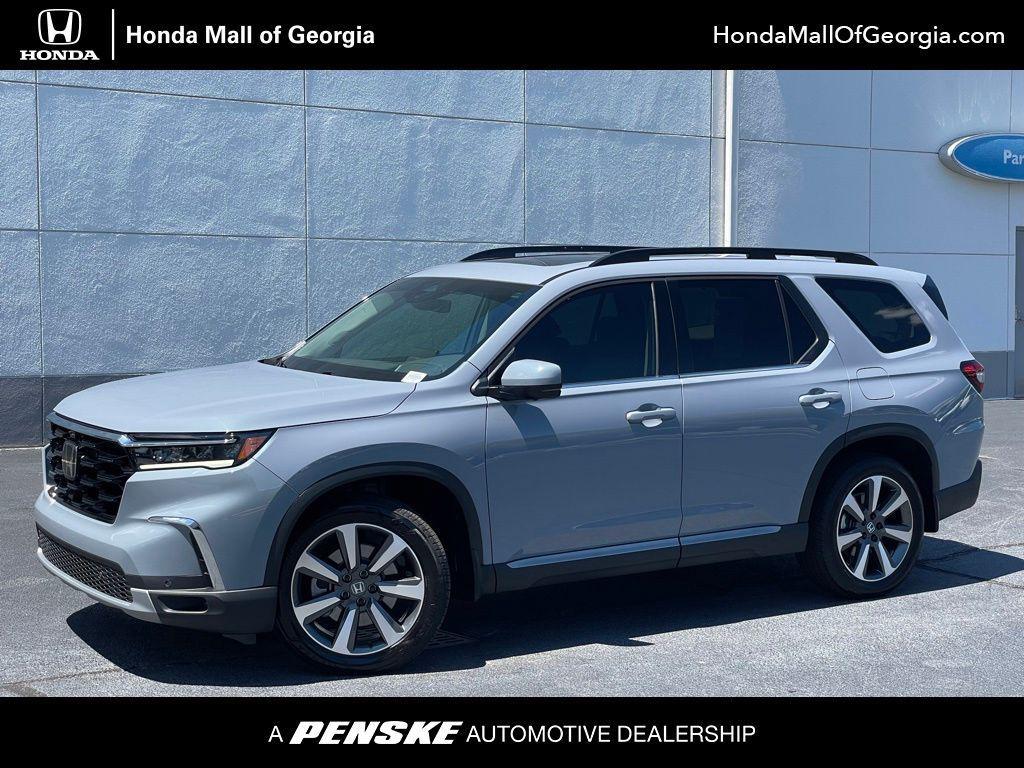 used 2025 Honda Pilot car, priced at $50,980