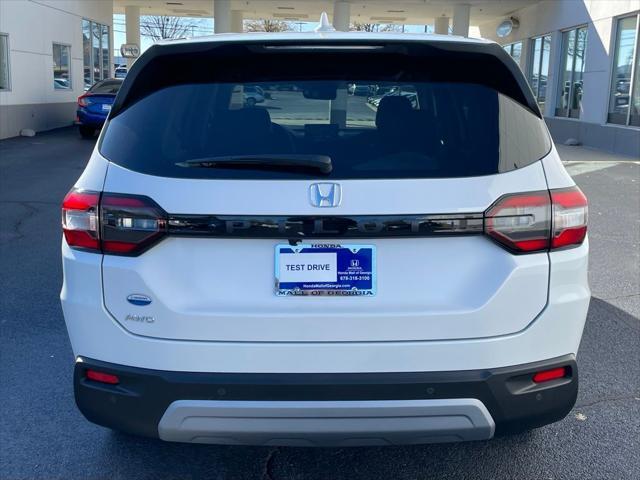 new 2025 Honda Pilot car, priced at $49,650