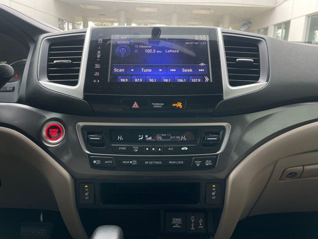 used 2017 Honda Pilot car, priced at $27,980