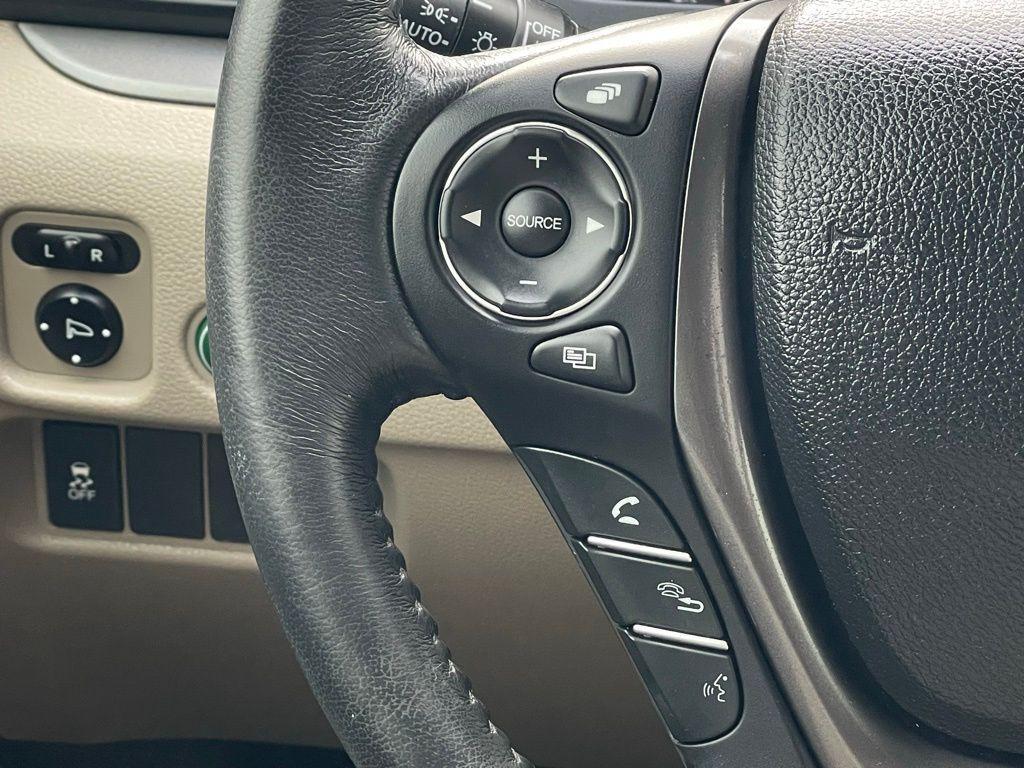 used 2017 Honda Pilot car, priced at $27,980