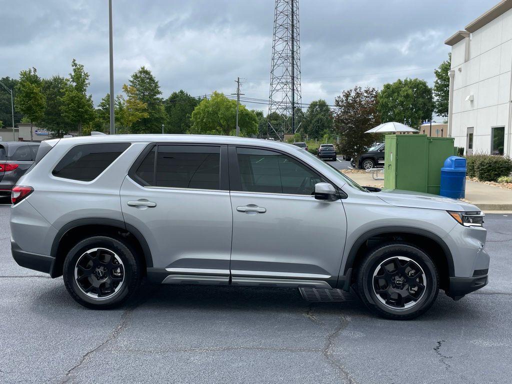 used 2025 Honda Pilot car, priced at $43,480