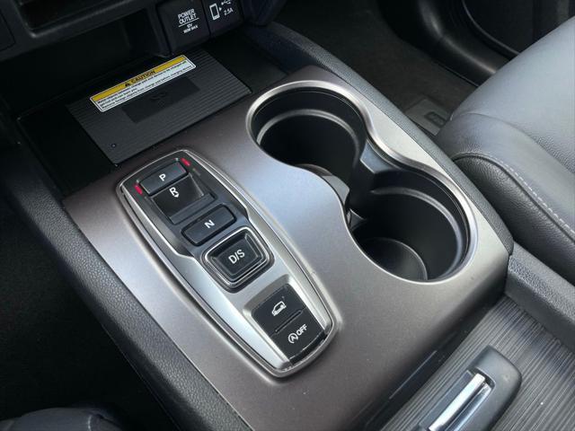 used 2022 Honda Pilot car, priced at $34,980