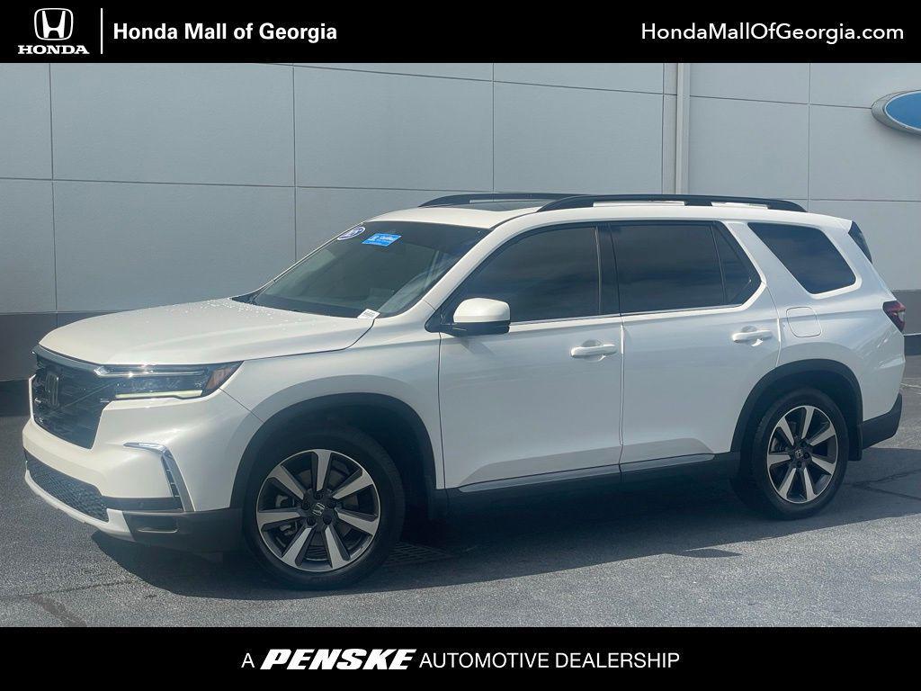 used 2025 Honda Pilot car, priced at $41,180