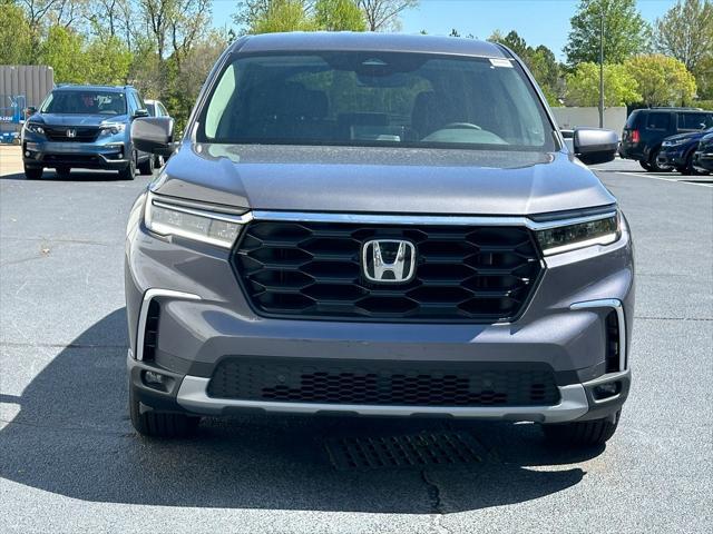 new 2025 Honda Pilot car, priced at $46,995