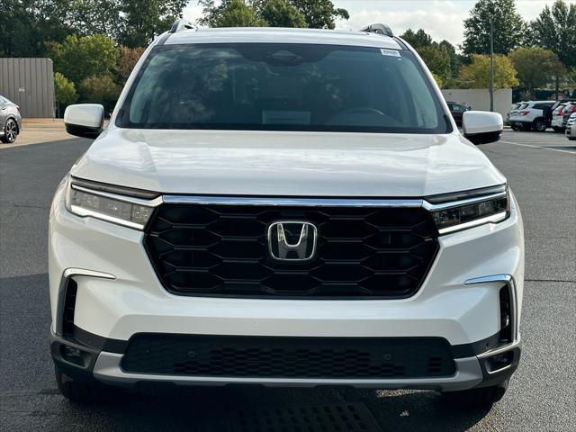 new 2025 Honda Pilot car, priced at $49,350