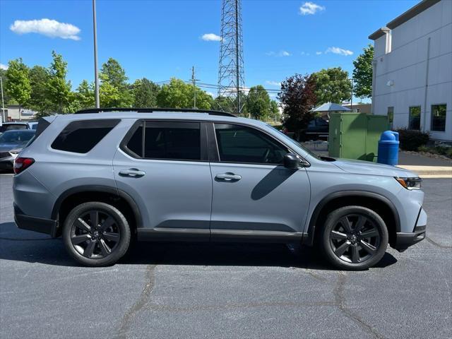 new 2025 Honda Pilot car, priced at $44,205