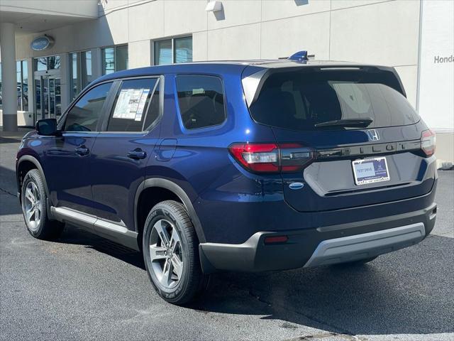 new 2025 Honda Pilot car, priced at $44,950