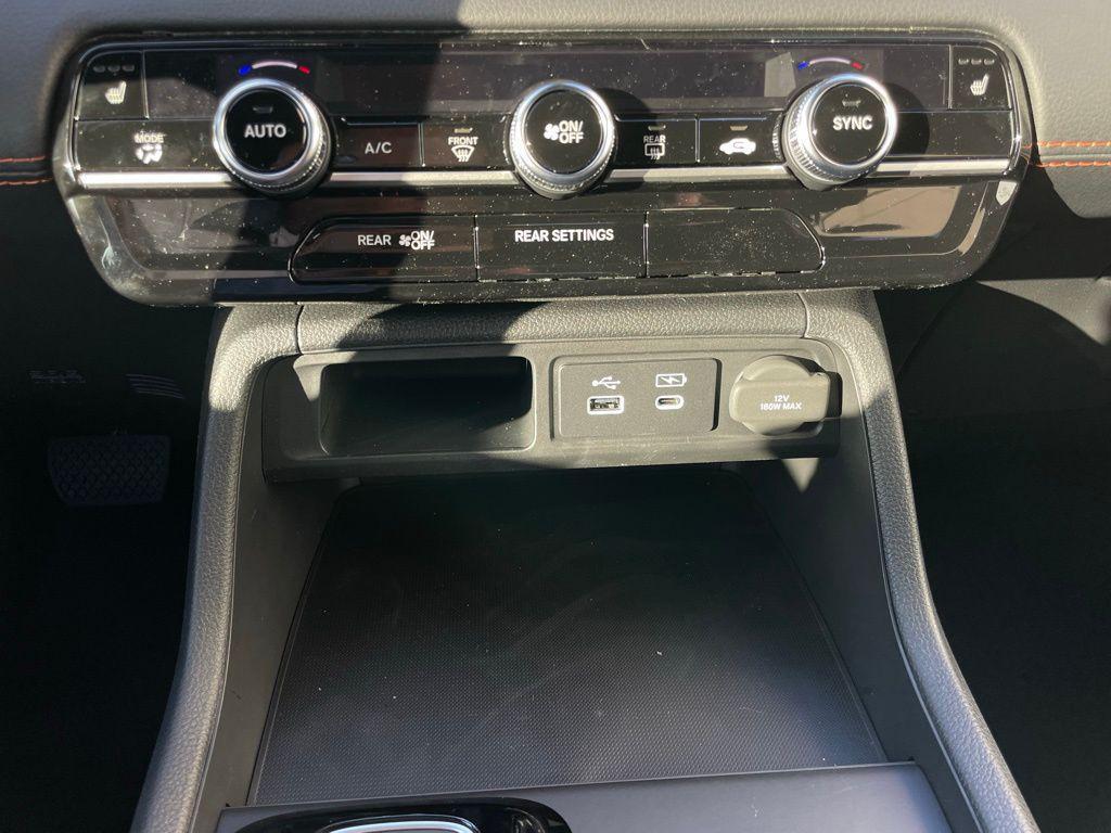 new 2025 Honda Pilot car, priced at $42,150