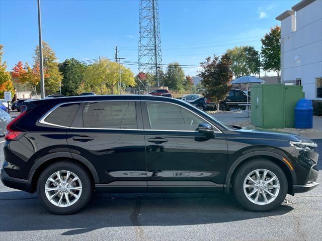 new 2025 Honda CR-V car, priced at $33,700