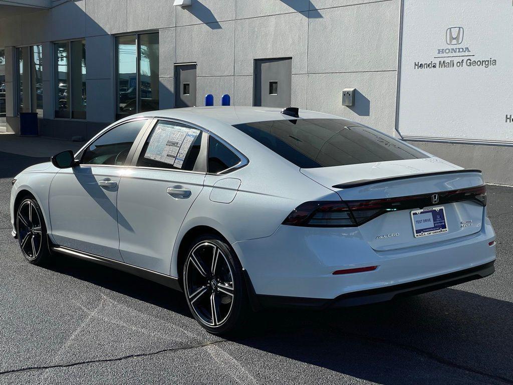 new 2025 Honda Accord Hybrid car, priced at $35,305