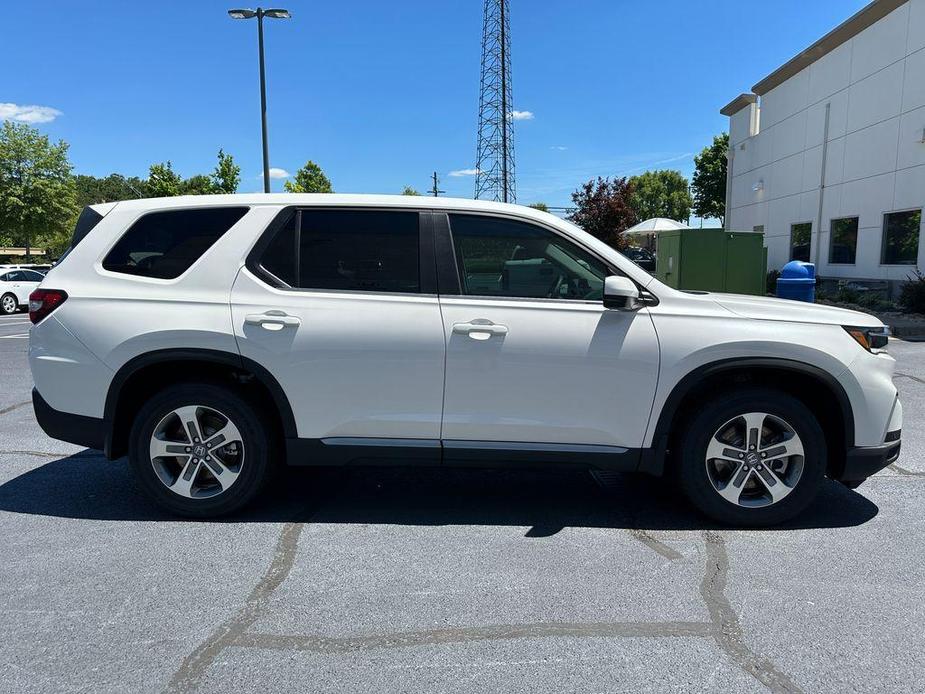 new 2025 Honda Pilot car, priced at $47,150