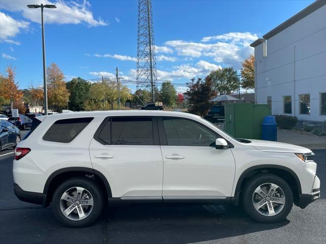 new 2025 Honda Pilot car, priced at $45,350